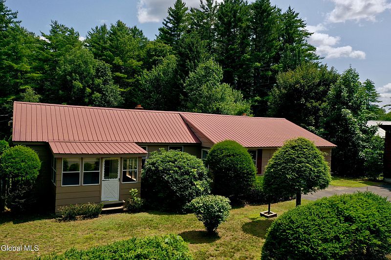2nd image of 300 Vandenburgh Point Road