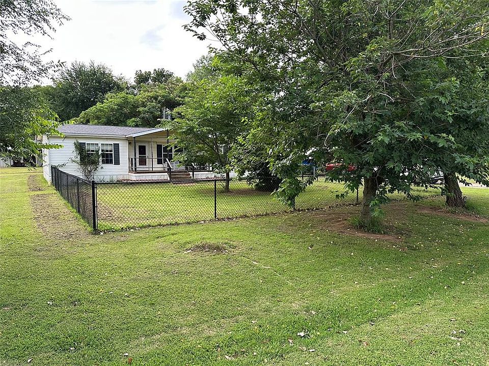 2nd image of 700 Coal Creek Rd