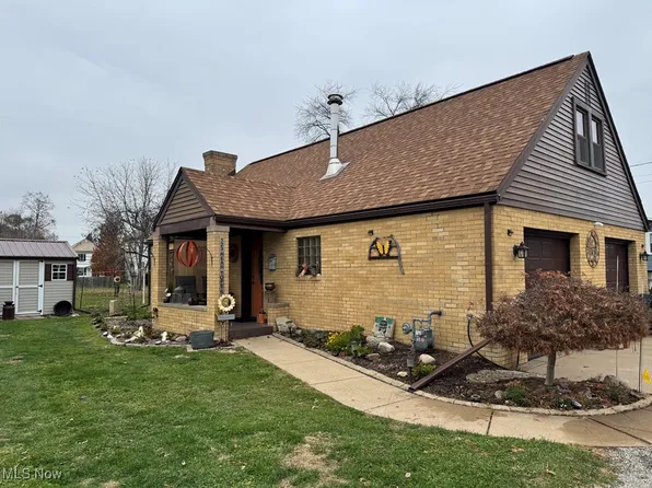 123 Church Ave SE, New Philadelphia, OH 44663