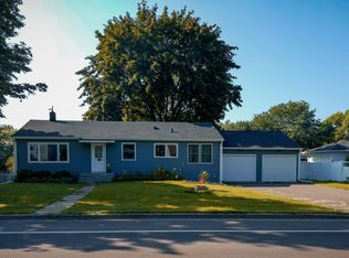 824 Laurel Ave, Hudson, WI 54016