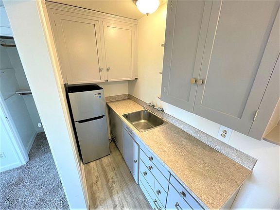 3rd image of 136 NW 21st St #3