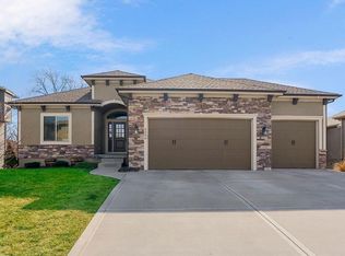 4244 SW Stoney Brook Dr, Lees Summit, MO 64082