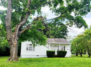 204 E 10th St, Mountain Home, AR 72653