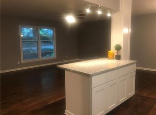 5223 Maple St, Mission, KS 66202