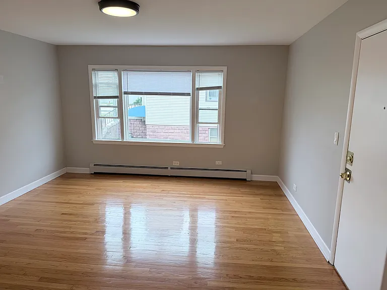 205 27th Ave #1R — Photo 4
