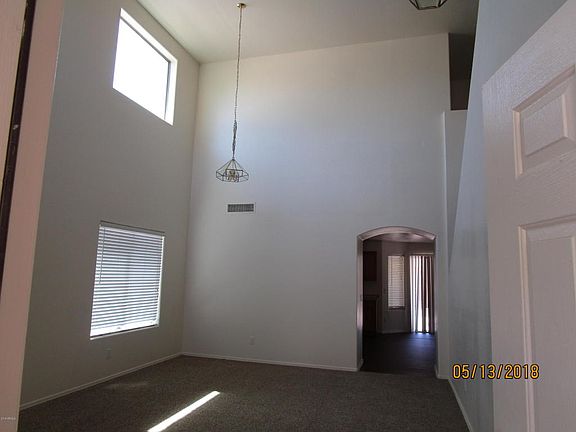 4th image of 10629 W Roanoke Ave
