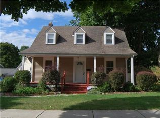 1386 Girard St, Akron, OH 44301