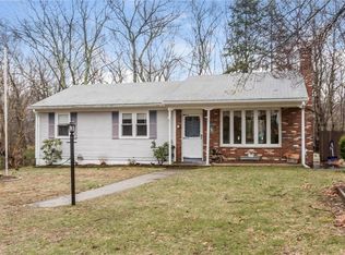 8 Lantern Rd, Smithfield, RI 02917