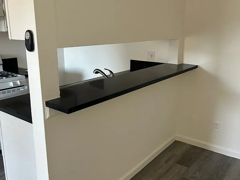 15522 Vanowen St. — Photo 10