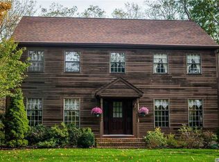 25 Cedar Dr #A, Stony Brook, NY 11790