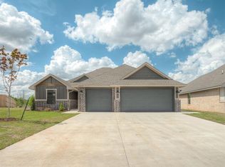 12413 Dolche Vita Dr, Yukon, OK 73099