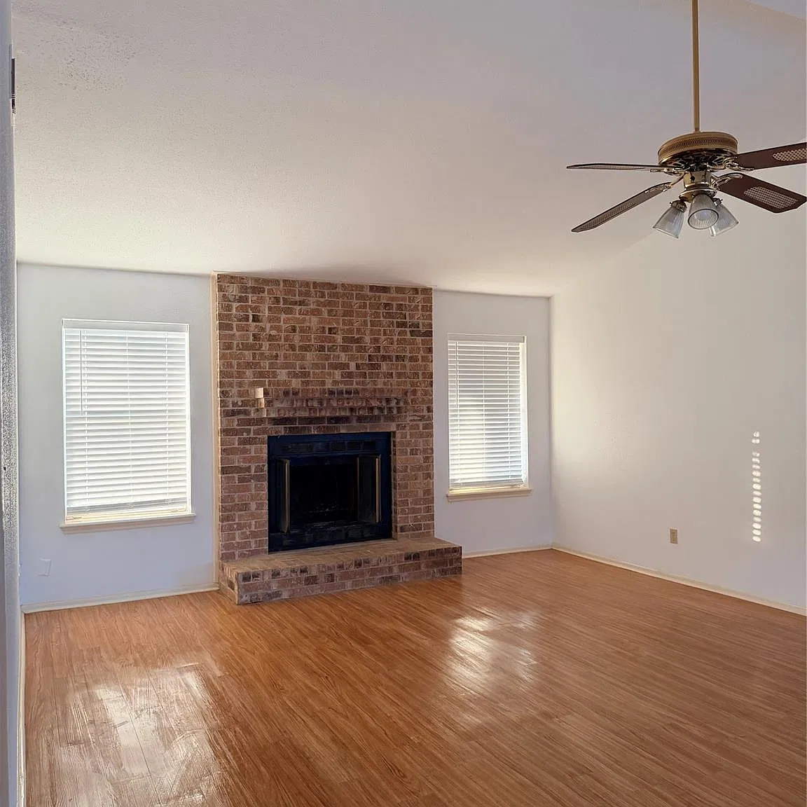 3 bed, 2.0 bath, $2,000 — Photo 4