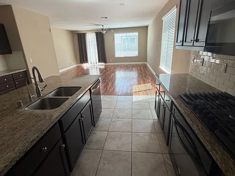2487 N Mountainside Dr — Photo 20