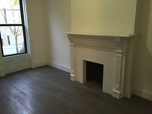 Rented by Premier Metro Realty Corp | media 11