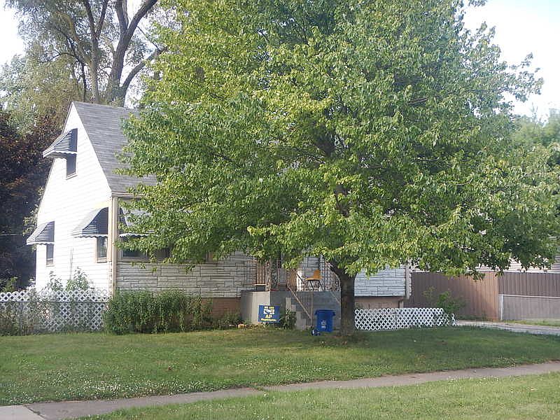 1st image of 344 E Medill Ave
