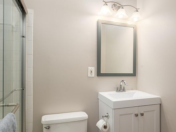 3rd image of 13822 Fount Beattie Ct
