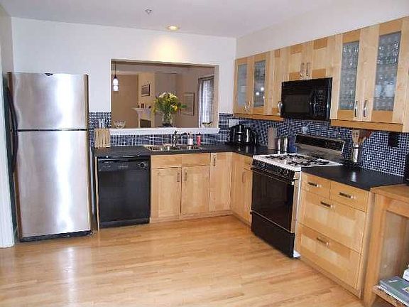 2nd image of 60 Rockcrest Cir