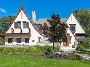 376 Western Ave, Clarendon Hills, IL 60514