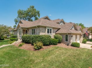 2260 Durand Dr, Downers Grove, IL 60515