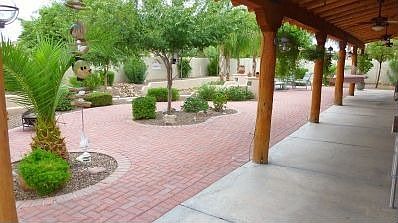 4th image of 713 E Fieldstone Pl