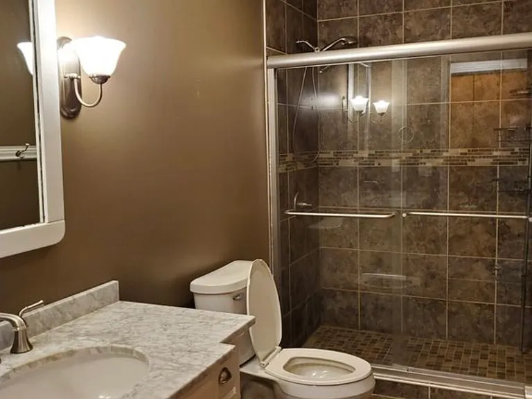 305 Raymond Dr #B — Photo 9
