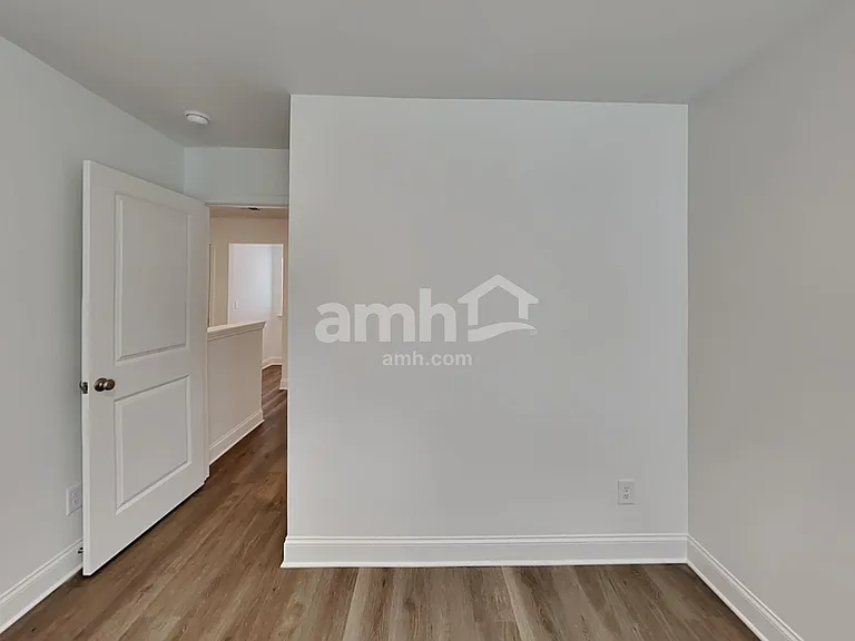 1035 Highland Walk — Photo 31