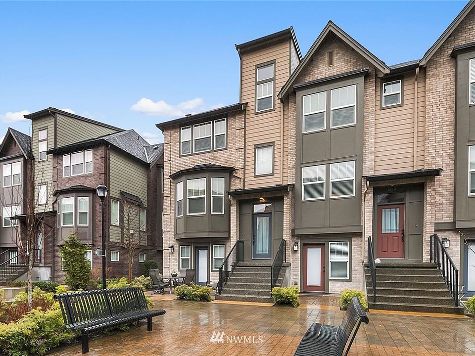 1st image of 1374 Brooklyn Walk NE #12.6