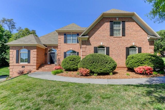 1st image of 1811 Thoreau Ln