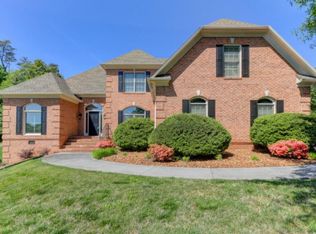 1811 Thoreau Ln, Knoxville, TN 37922