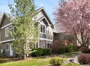 1868 NW F St, Grants Pass, OR 97526