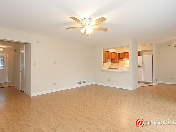 Foyer / Living Room