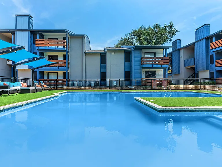 The Waverly Apartments — Photo 21