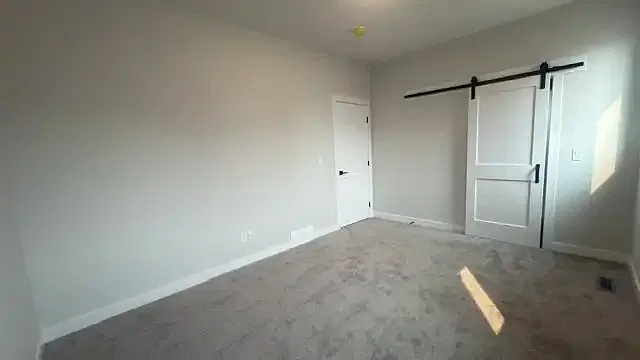 3 bed, 2.5 bath, 1500 sqft, $2,500 — Photo 3