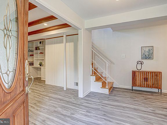 4th image of 11400 Orleans Way