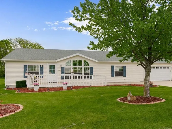 803 NE Pine Ct, Oak Grove, MO 64075