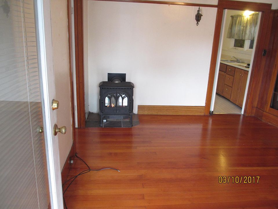 2nd image of 319 Harris St