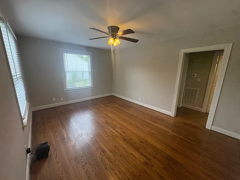 2411 Milton Dr — Photo 5