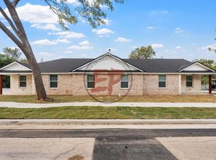 1600 N 11th St #A, Waco, TX 76707