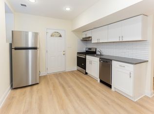 3527 N Broadway St #B, Chicago, IL 60657