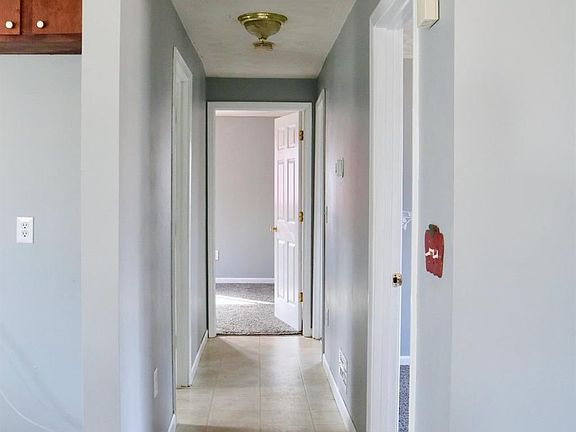 5th image of 2280 19th Ave NE