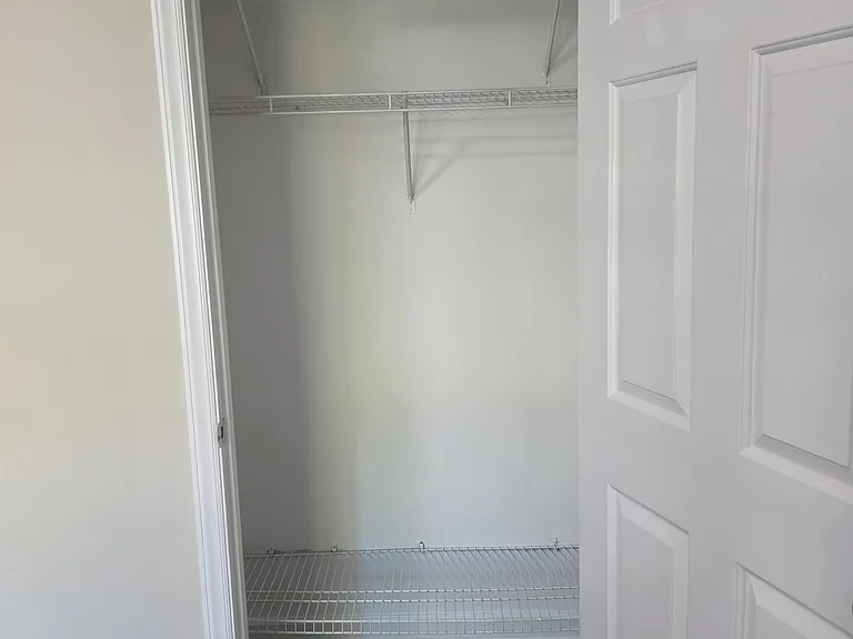 604 Messick Ct — Photo 13
