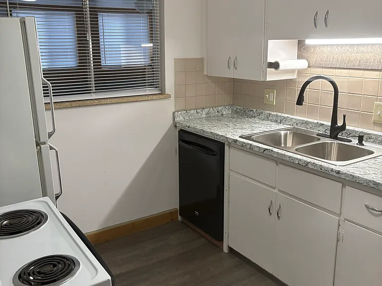 2024 W Hamilton Pl — Photo 13
