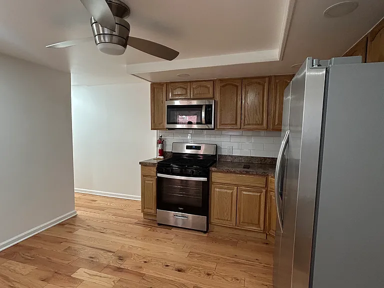 39 Burnet St #1 — Photo 2
