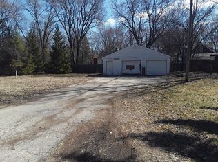 336 Rosedale Dr, Lakemoor, IL 60051