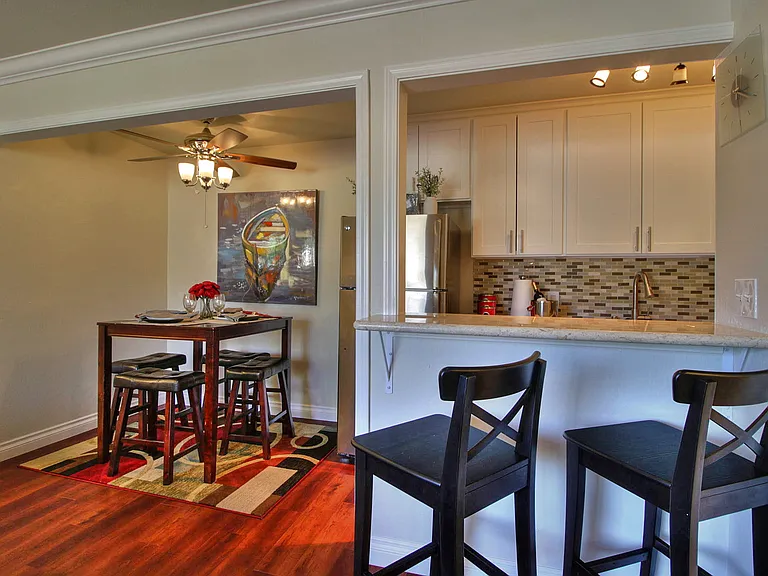 The Arbors at Mountain View Apartments — Photo 7