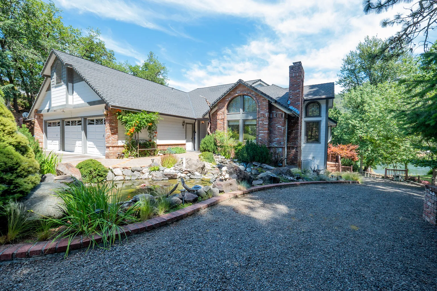 243 Rene Dr photo 1
