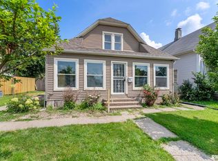 1613 28th Ave, Moline, IL 61265