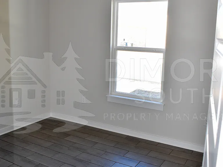 130 East Ave — Photo 14