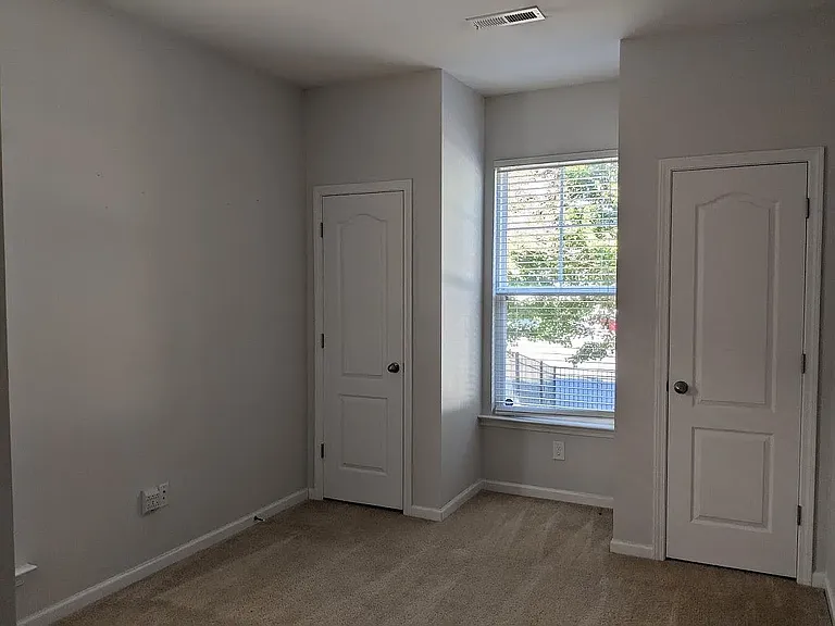3409 Bidwell Ave — Photo 24