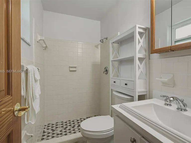 6595 Massachusetts Dr — Photo 18